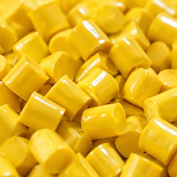 Yellow color masterbatch granules