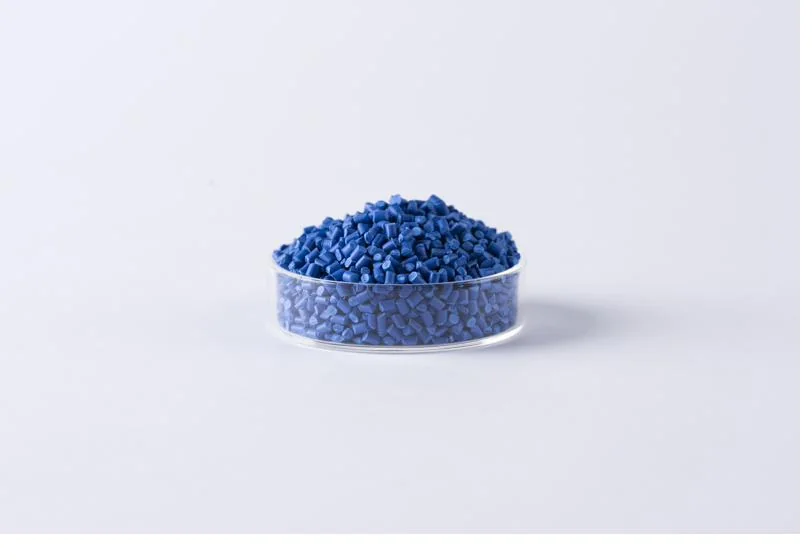Blue pigment dispersion in plastic masterbatch