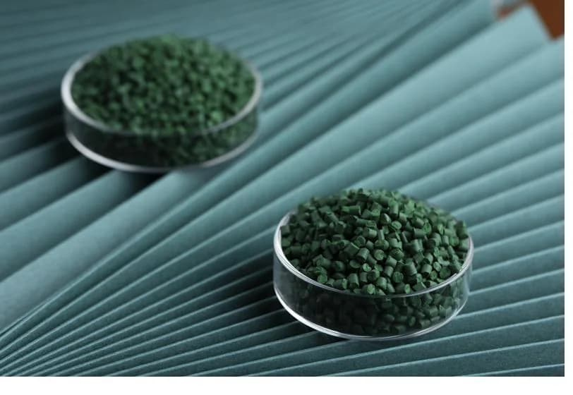 Teal color masterbatch granules